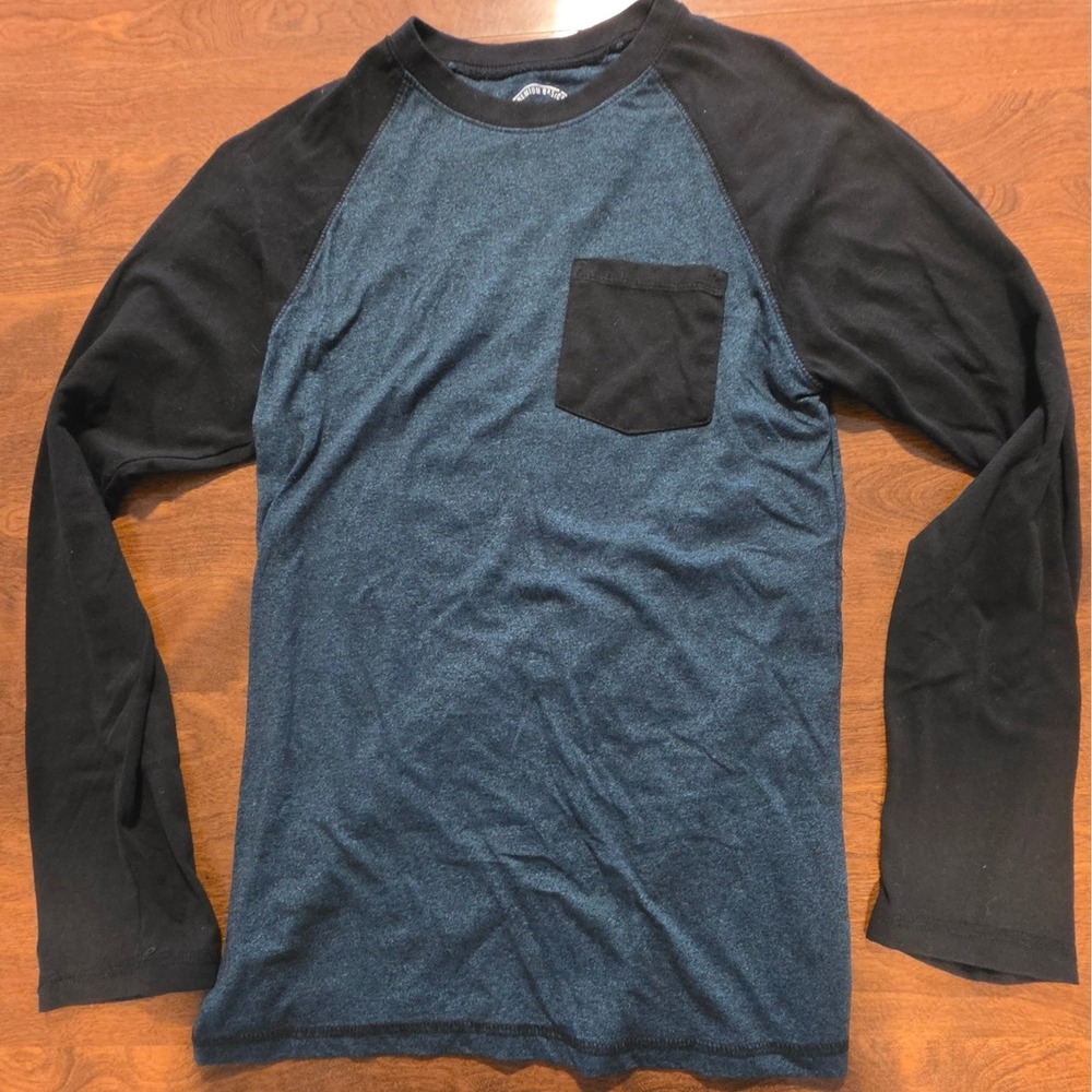 Dikotomy Mens Small Blue Black Raglan Long Sleeve Pocket Tee Baseball Shirt
